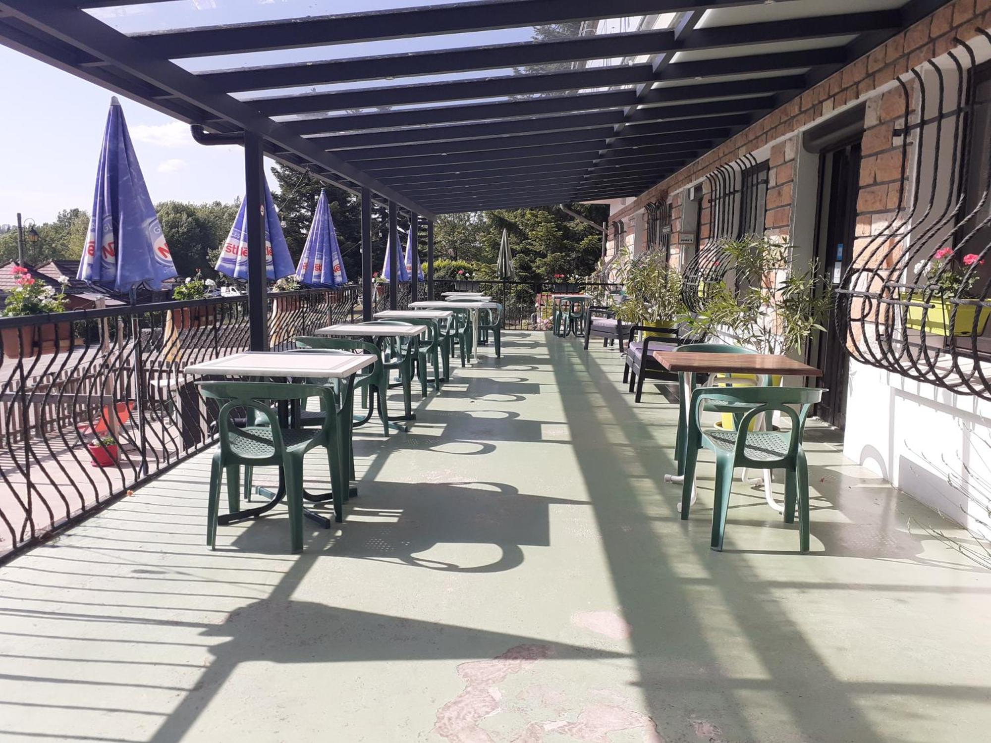 Hotel Restaurant La Chaumiere Du Lac Clairvaux-les-Lacs Buitenkant foto