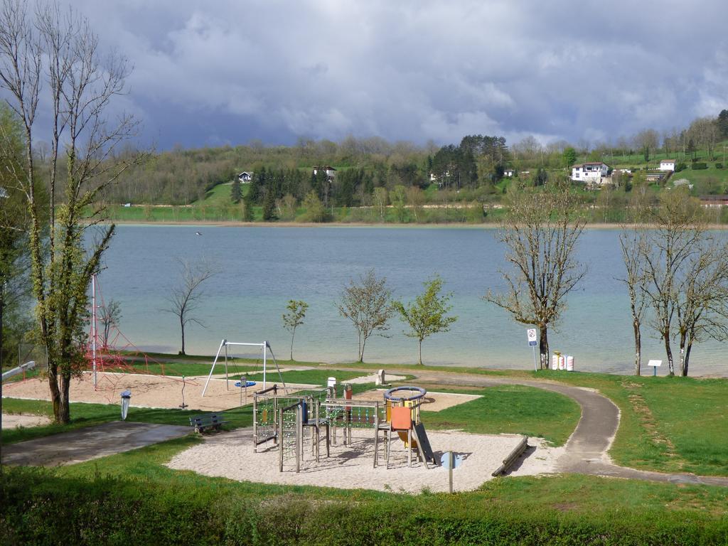 Hotel Restaurant La Chaumiere Du Lac Clairvaux-les-Lacs Buitenkant foto